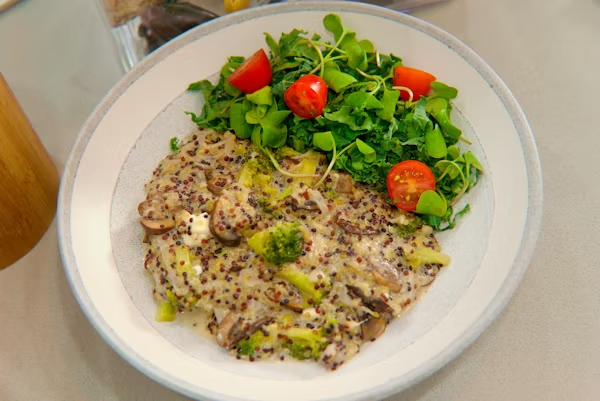 Chickpea salad with quinoa
