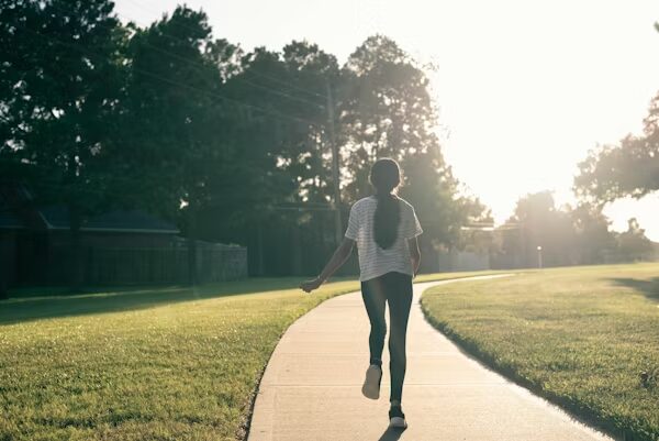 7 Realistic Health Habits Americans Can Actually Stick to This New Year